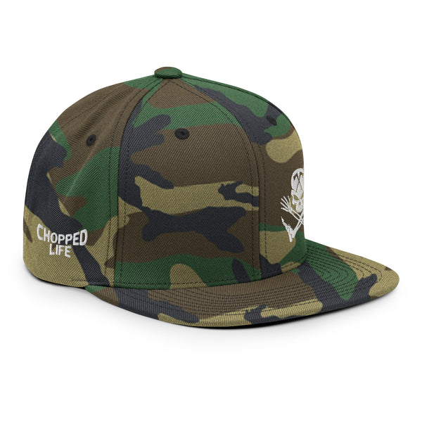 Skull and Limbs - Snapback Flat Brim Hat, Camo